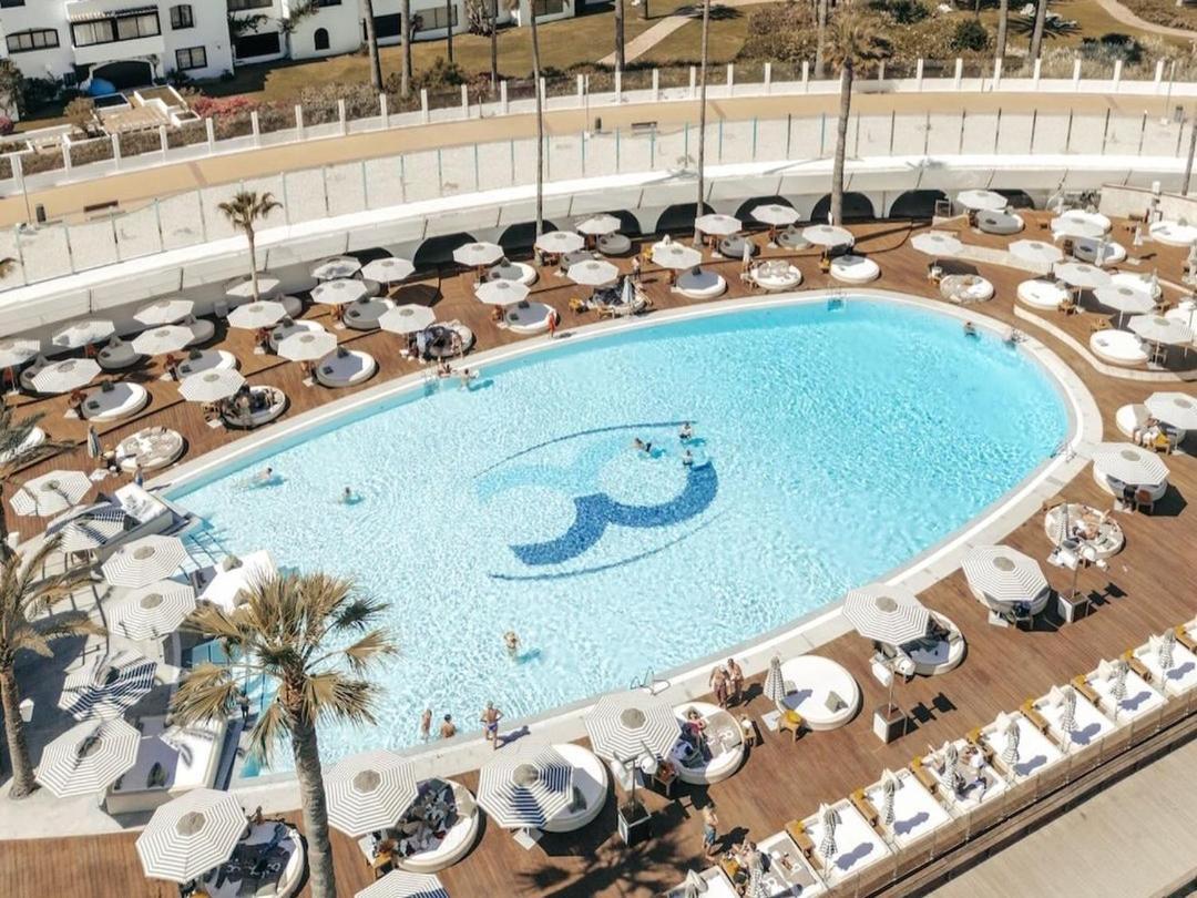 Apartment Sea Front In Puerto Banus *